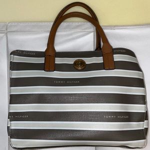 Tommy Hilfiger striped tote